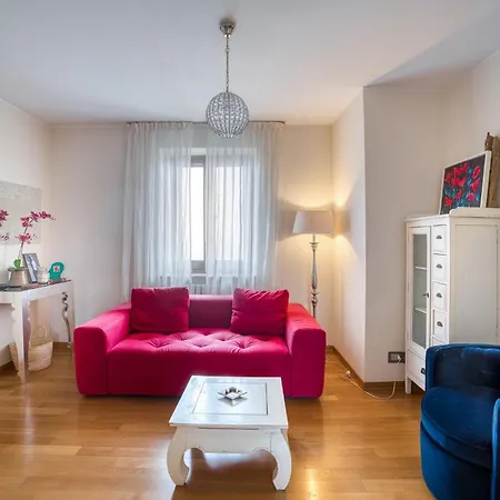Guesthost - Bright Appartement *